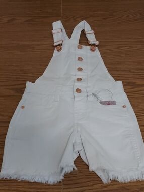 Vigoss Bibbed Shorts